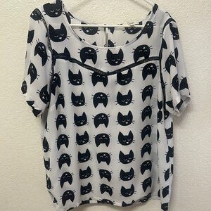 Women's Cat Print Top - Black and White